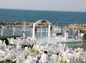 İzmir Masa ve Sandalye Süsleme