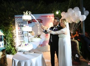 Düğün Organizasyonu Fotoğraf Çekimi ve Düğün Pastası Temini