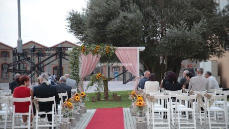 Yürüyüş Yolu ve Sandalye Süsleme İzmir Organizasyon