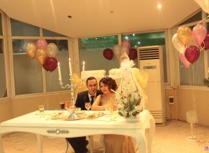 Nişan Masası Süsleme ve Uçan Balon Servisi İzmir
