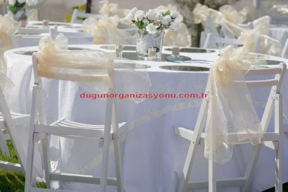 Düğün Organizasyonu Lake Sandalye Kiralama İzmir