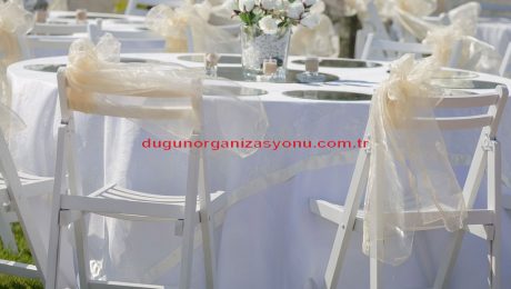Düğün Organizasyonu Lake Sandalye Kiralama İzmir